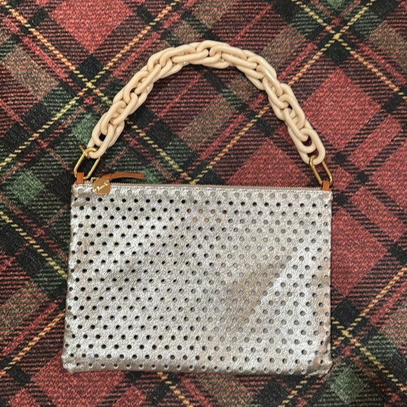 CLARE V. flat clutch with tabs in silver. Sold out on Clare V. Site. - Picture 12 of 14